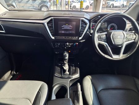 2023-Isuzu-D-Max-30-DDI-LS-4x4-Auto-Double-Cab_13