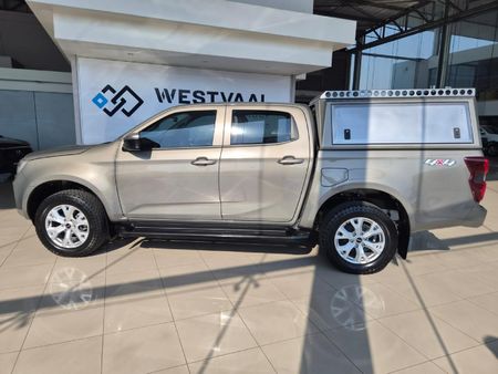 2023-Isuzu-D-Max-30-DDI-LS-4x4-Auto-Double-Cab_8
