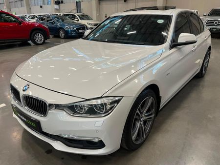 2015-BMW-3-Series-320i-Luxury-Auto_6