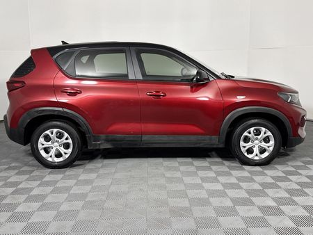 2021-Kia-Sonet-15-LX_16