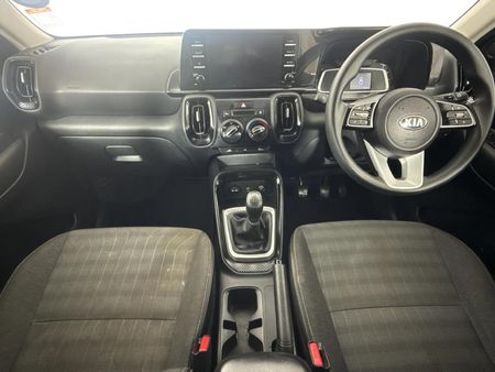 2021-Kia-Sonet-15-LX_1
