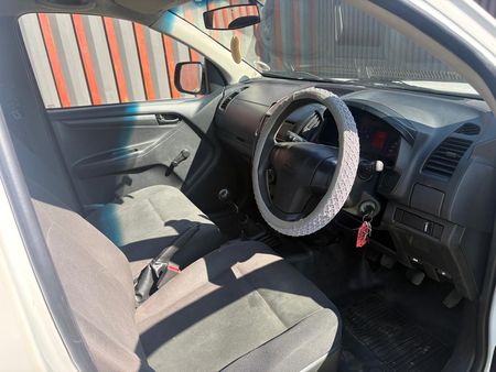 2019-Isuzu-D-Max-250C-Fleetside-Single-Cab_9
