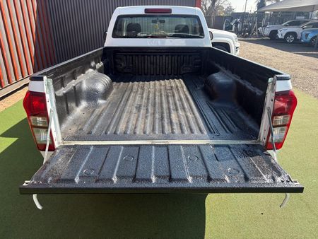 2019-Isuzu-D-Max-250C-Fleetside-Single-Cab_8