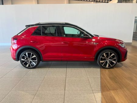 2023-Volkswagen-T-Roc-20-TSI-4M-R-Line-Auto_9