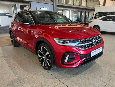 2023-Volkswagen-T-Roc-20-TSI-4M-R-Line-Auto_2