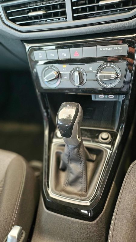 2026-Volkswagen-T-Cross-10-TSI-Life-Auto_14