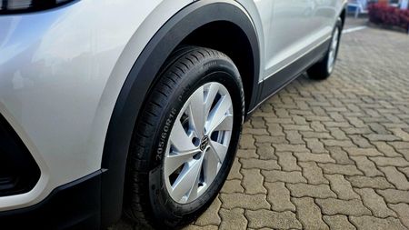 2026-Volkswagen-T-Cross-10-TSI-Life-Auto_6