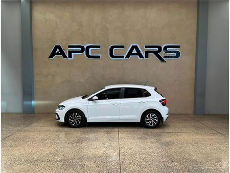 2023-Volkswagen-Polo-10-TSI_3