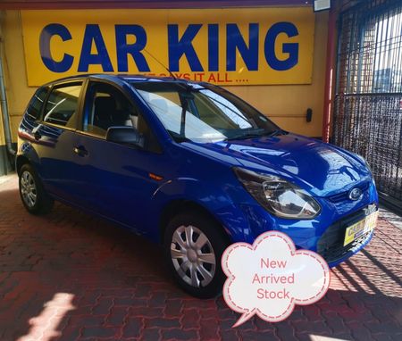2016-Ford-Figo-14-Ambiente_0