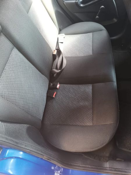 2016-Ford-Figo-14-Ambiente_3
