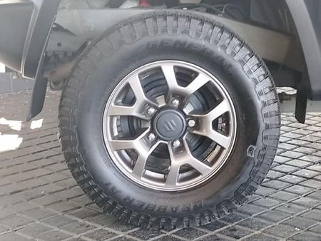 2022-Suzuki-Jimny-15-GLX-Auto_23