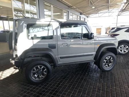 2022-Suzuki-Jimny-15-GLX-Auto_7