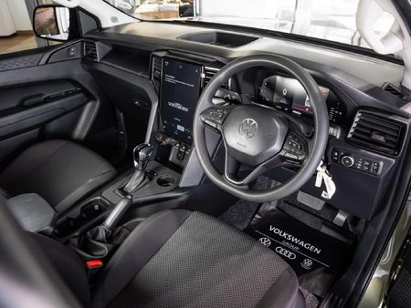 2026-Volkswagen-Amarok-20-TDI-125kW-Auto-Double-Cab_11