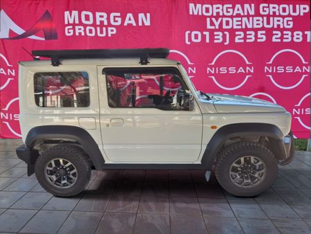 2023-Suzuki-Jimny-15-GLX_2