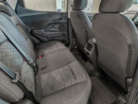 2026-Mahindra-XUV-3XO-12T-MX2-Auto_5