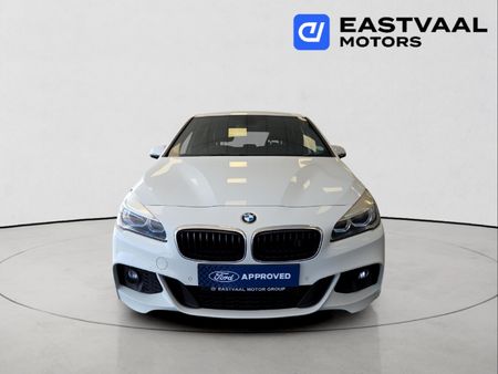 2015-BMW-2-Series-220d-Active-Tourer_1