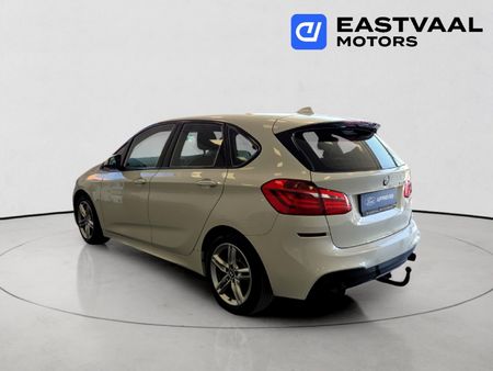 2015-BMW-2-Series-220d-Active-Tourer_3
