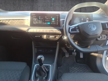 2026-MG-MG3-15-Comfort_17