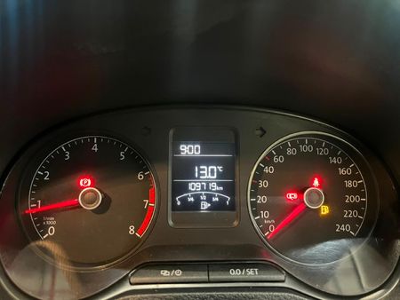 2019-Volkswagen-Polo-Vivo-14-Trendline-5-dr_10