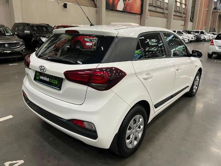 2019-Hyundai-i20-12-Motion_2