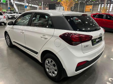 2019-Hyundai-i20-12-Motion_4