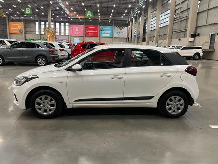 2019-Hyundai-i20-12-Motion_5