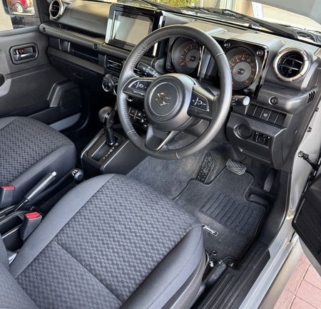 2024-Suzuki-Jimny-15-GLX-Auto_11