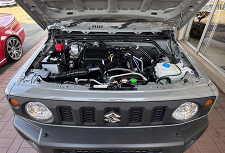 2024-Suzuki-Jimny-15-GLX-Auto_5