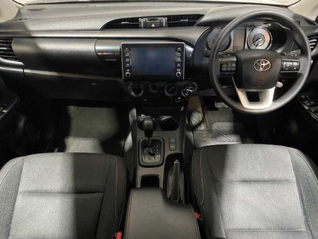 2025-Toyota-Hilux-24-GD-6-Raider-4x4-Auto-Double-Cab_18