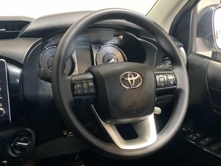 2025-Toyota-Hilux-24-GD-6-Raider-4x4-Auto-Double-Cab_22