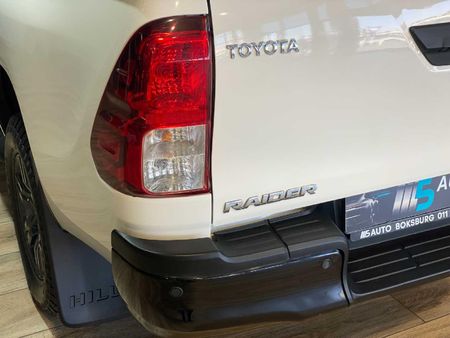 2025-Toyota-Hilux-24-GD-6-Raider-4x4-Auto-Double-Cab_29