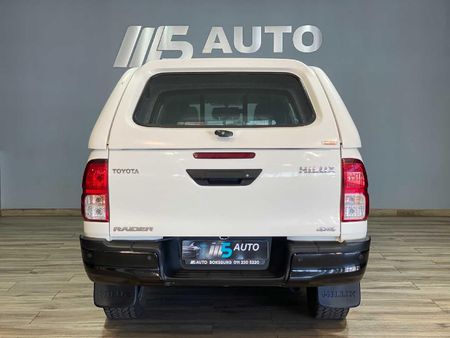 2025-Toyota-Hilux-24-GD-6-Raider-4x4-Auto-Double-Cab_4