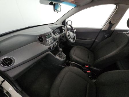 2017-Hyundai-Grand-i10-125-Motion-Auto_8