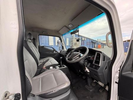 2022-Hyundai-EX8-LWB-FC-CC_11