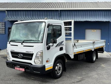2022-Hyundai-EX8-LWB-FC-CC_1