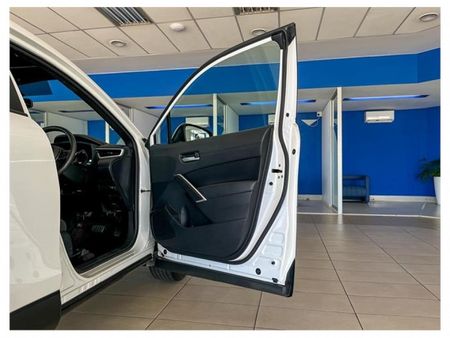 2024-Toyota-Corolla-Cross-18-XI_17