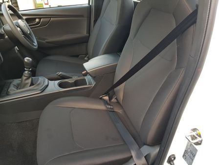 2026-Isuzu-D-Max-19-DDI-HR-L-Single-Cab_10