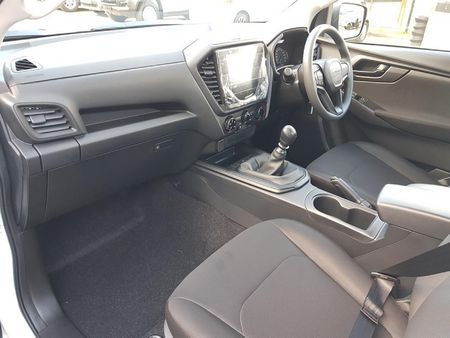 2026-Isuzu-D-Max-19-DDI-HR-L-Single-Cab_8