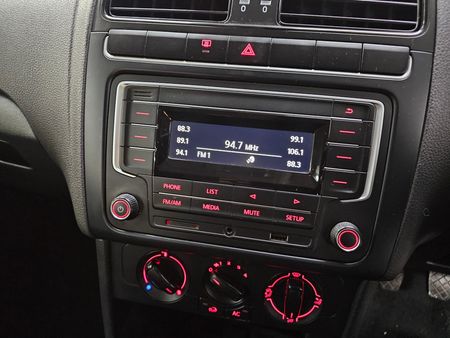2023-Volkswagen-Polo-Vivo-14-Trendline-5-dr_4
