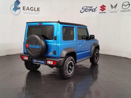 2025-Suzuki-Jimny-15-GLX-Auto_8