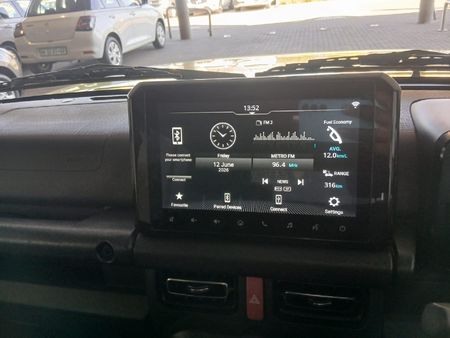 2024-Suzuki-Jimny-15-GLX-AllGrip-5-Door-Auto_15