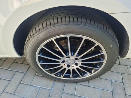 2016-Mercedes-Benz-V-Class-V-250-Bluetec-Avantgarde-Auto_4