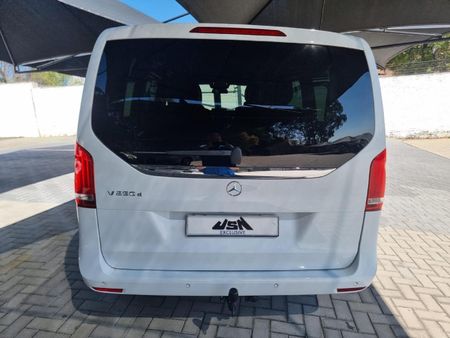 2016-Mercedes-Benz-V-Class-V-250-Bluetec-Avantgarde-Auto_5