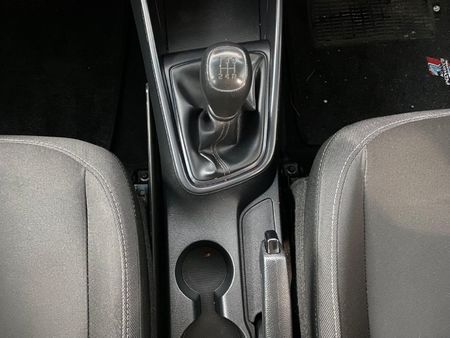 2023-Hyundai-i20-12-Motion_10