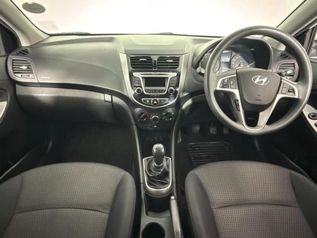 2016-Hyundai-Accent-16-Fluid-5-dr_1