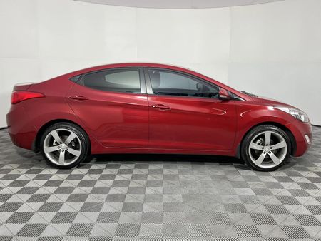 2011-Hyundai-Elantra-18-GLS-Executive-Auto_14