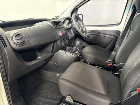 2018-Fiat-Fiorino-14-Panel-Van_5