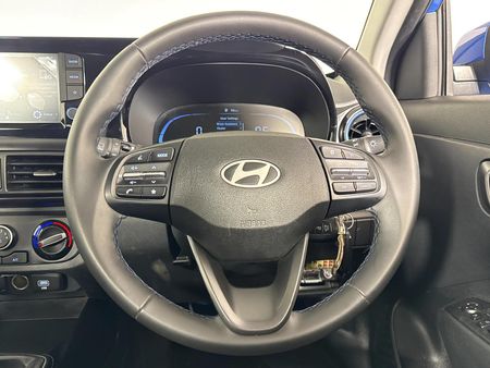 2026-Hyundai-Exter-12-Executive_10