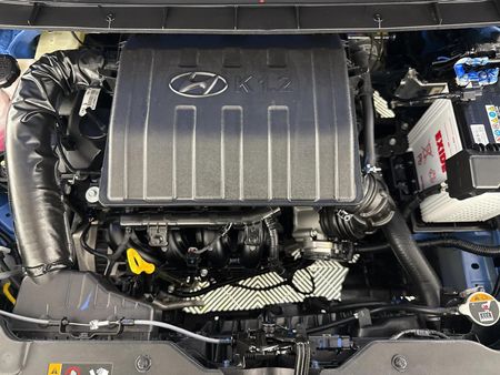 2026-Hyundai-Exter-12-Executive_11