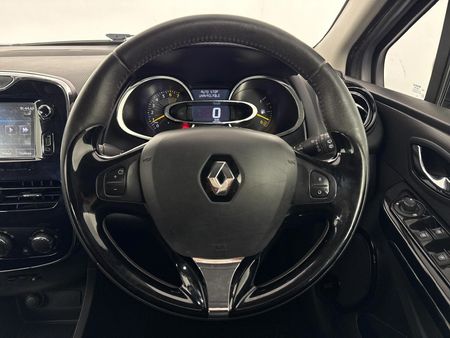 2014-Renault-Clio-IV-900T-Expression-5-dr-66kW_10